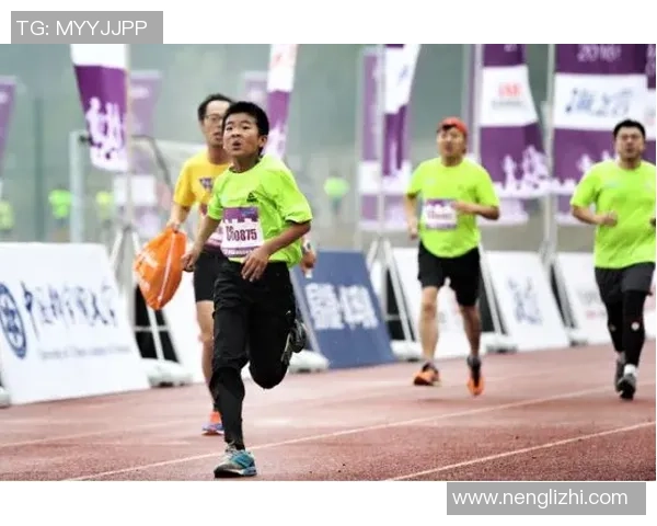 杭州滑板队逆袭之路马拉松大满贯特别报道展现团队精神与奋斗历程